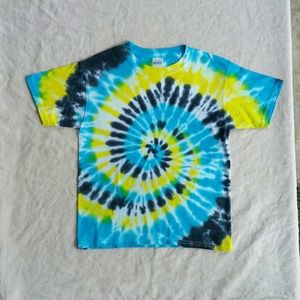 Tie dye t shirt (nwot)